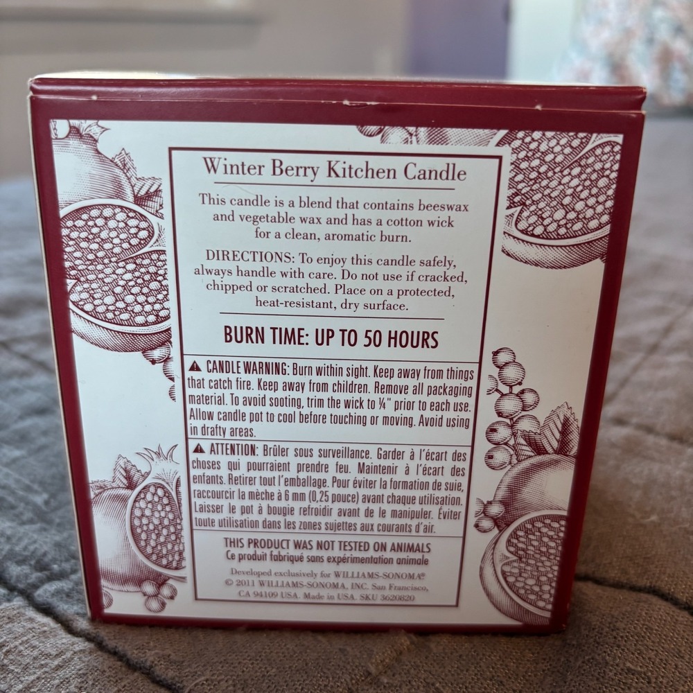 Williams Sonoma Candle Winter Berry 9 oz new in box pomegranate, cassis, orange - Picture 2 of 5